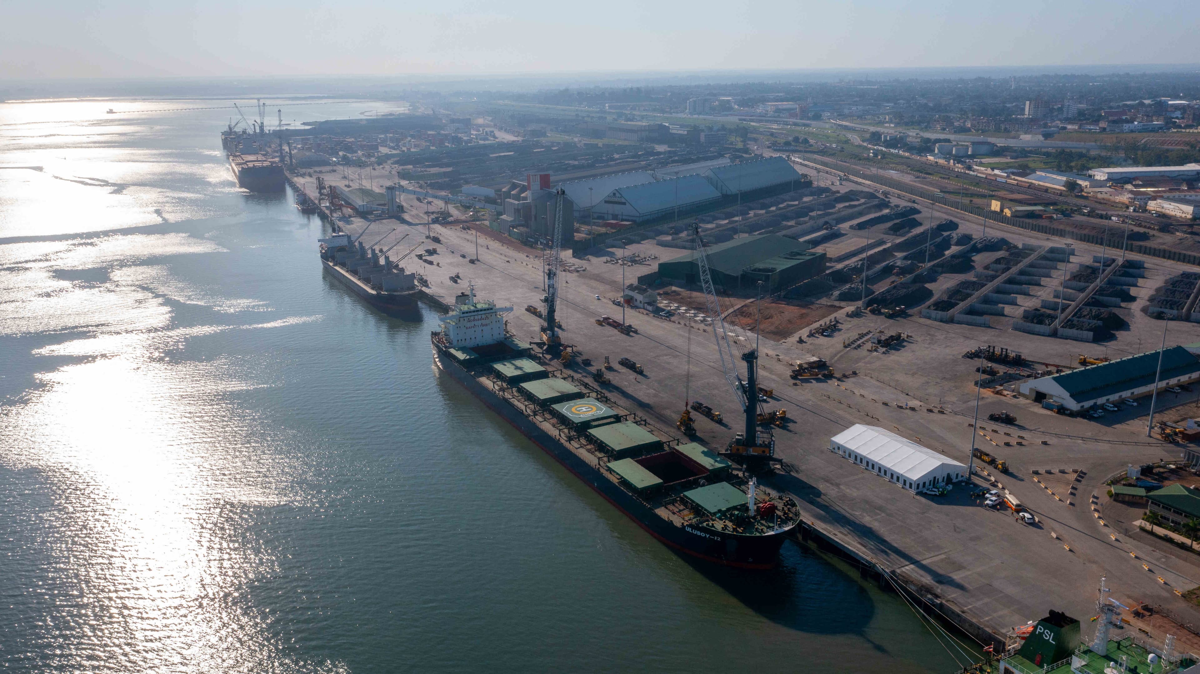 Mozambique Extends Maputo Port Concession