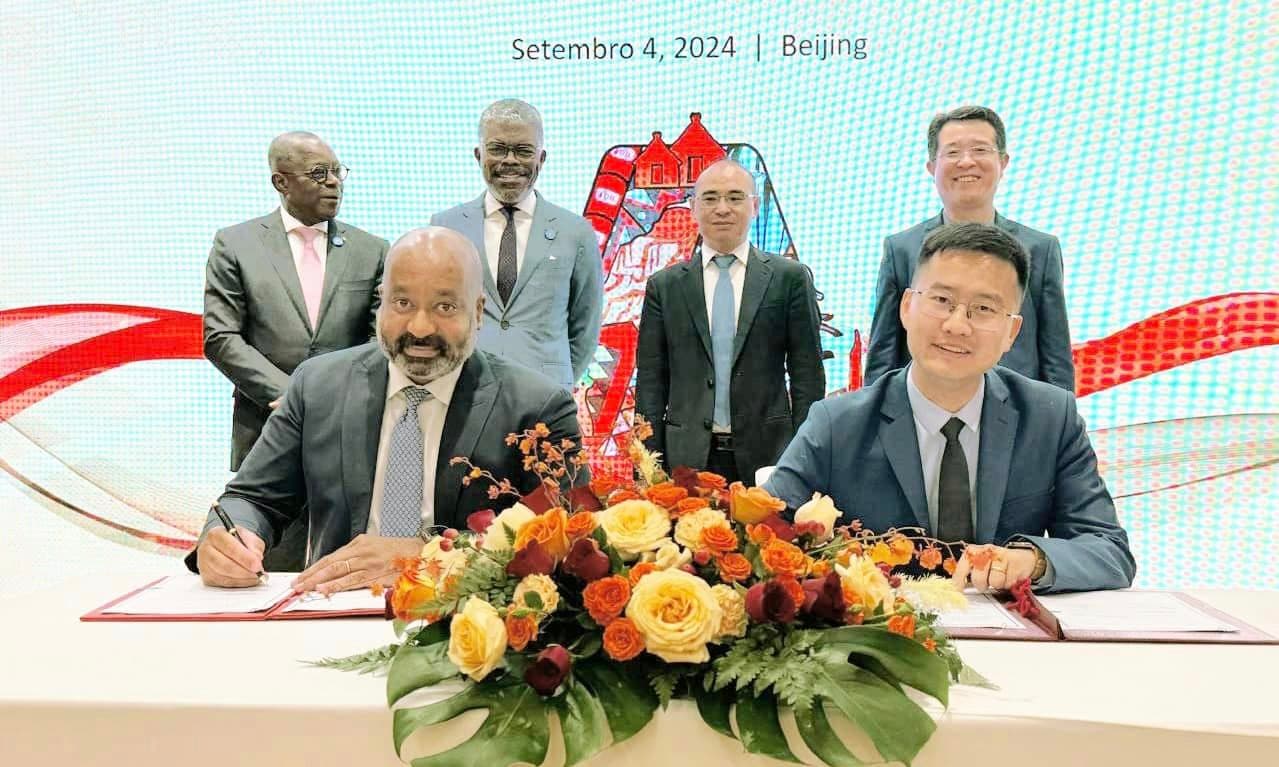 Angolan Transport Ministry Inks MoUs With Chinese Firms