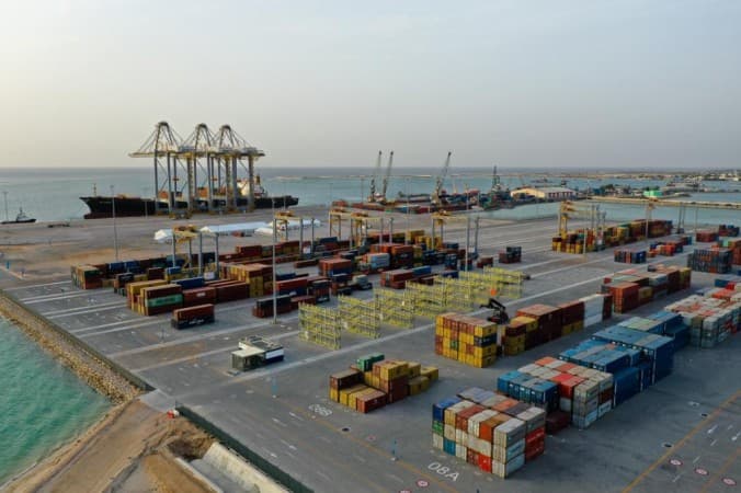 DP World partners with CDC Group to invest in ports and logistics across Africa