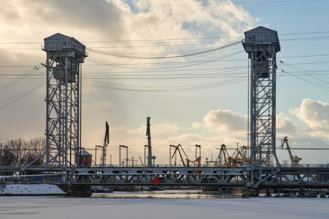 Construction contract awarded for Egypt’s first vertical-lift bridge