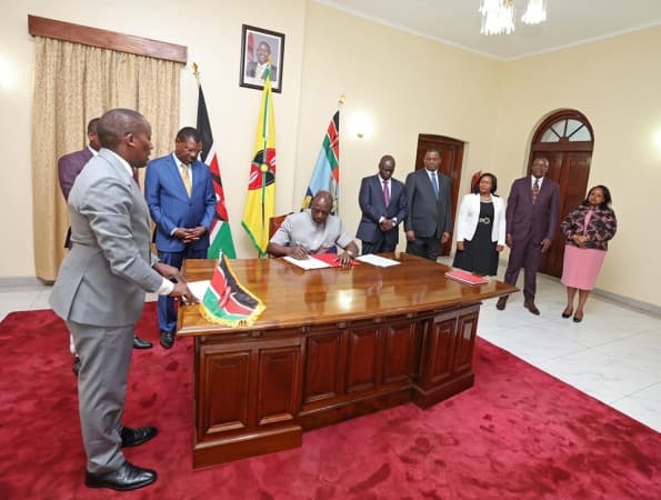 Kenya's President Signs Privatisation Bill