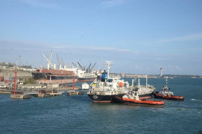 Construction of Kipevu Oil Terminal in Kenya 84% Complete