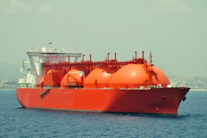 Nigeria President Gives Full Backing To Floating LNG Project