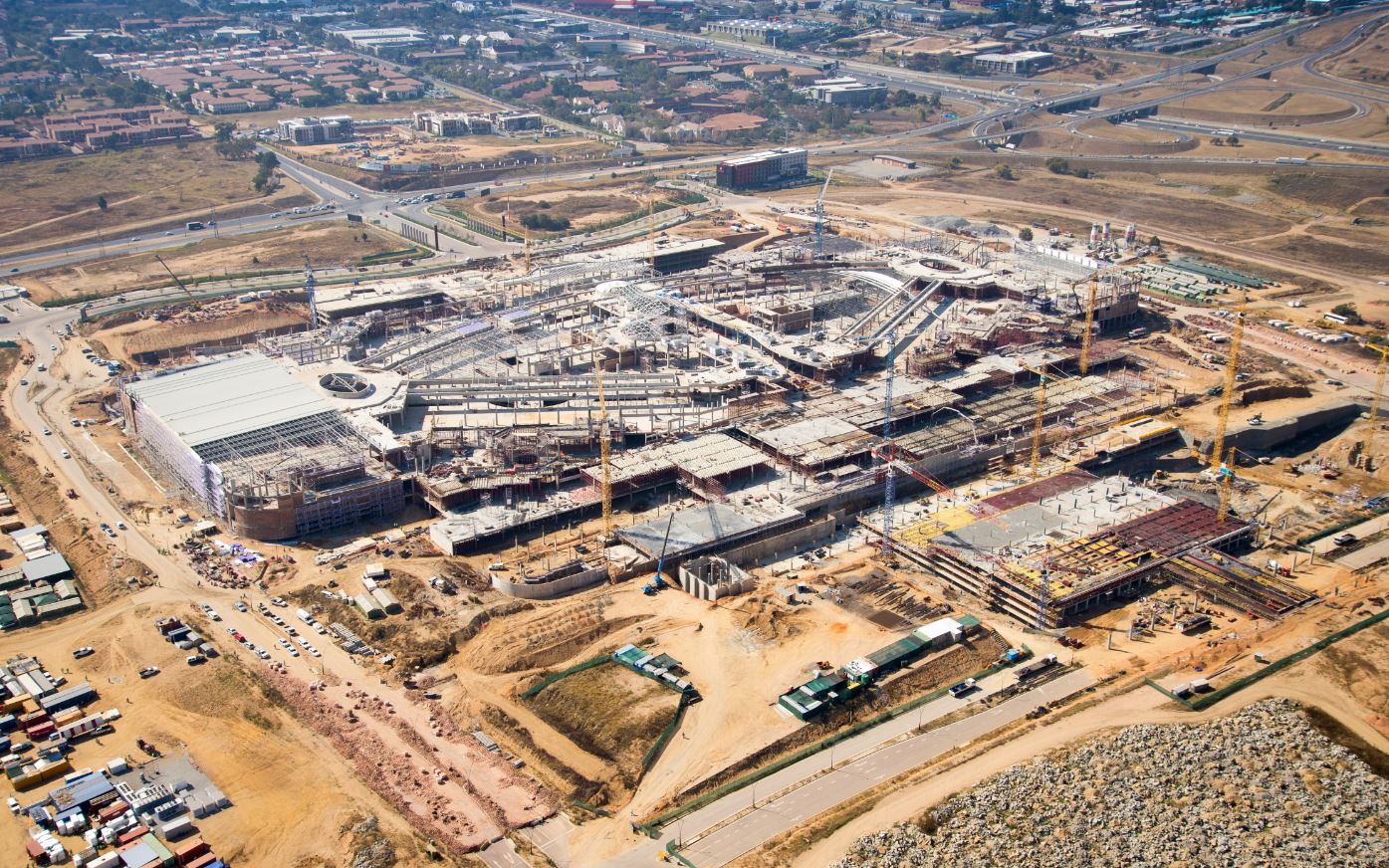 Aerial view of construction site (wbho.co.za)