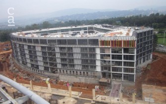 Hotel Building under construction; beginning of facade installation (livingspaces.net)