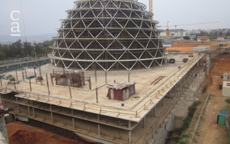 Construction of Dome and Underlying concrete structural frame (livingspaces.net)