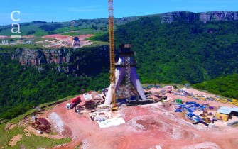 A view from the south pylon across the Msikaba Gorge to the north pylon. 