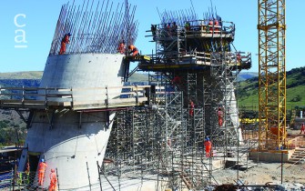 The bridge project forms part of the new N2 toll road in the Eastern Cape.